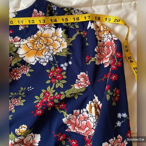 D & Co Blouse Women’s Large Blue Roses Floral Tunic Long Sleeves Cottagecore - Picture 5 of 7